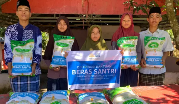 Sedekah Beras Santri & Dai Pedalaman